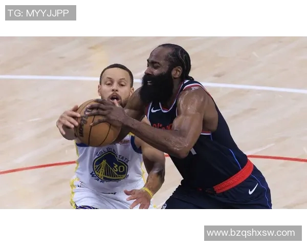勇士与快船激战1617赛季精彩回顾与球员表现分析