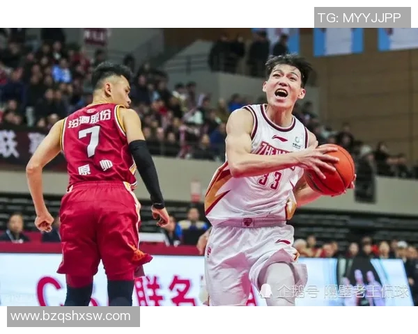 尼奥尔与朗斯激战正酣精彩对决引发球迷热议与期待