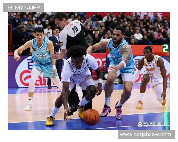 2018年CBA山东队与福建队激战回顾精彩瞬间与赛场亮点分析