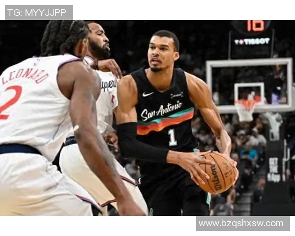 快船与马刺系列赛精彩回顾与分析揭示两队对决的关键时刻与战术变化 快船与马刺系列赛精彩回顾与分析揭示两队对决的关键时刻与战术变化